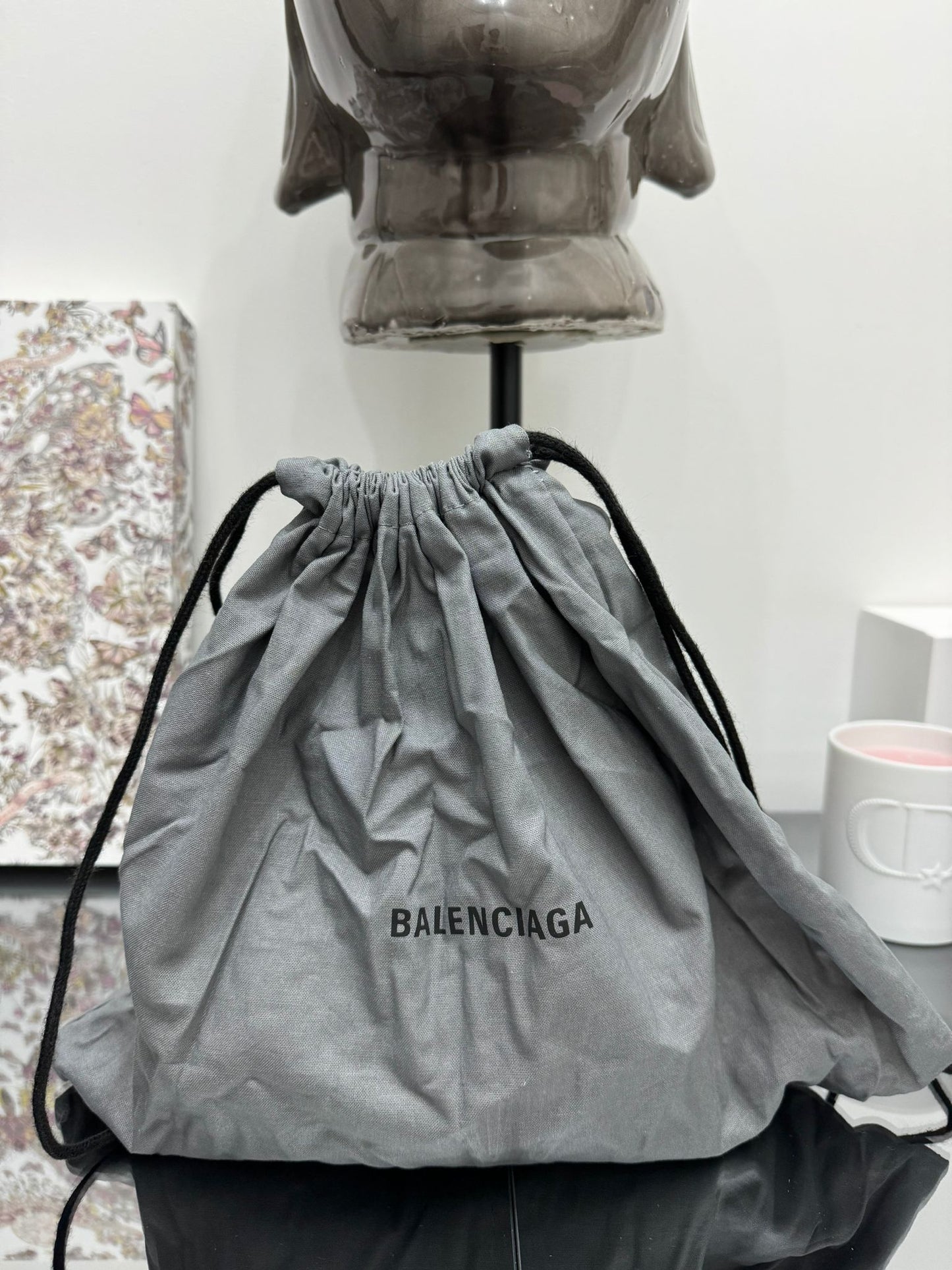 Borsa a mano Hourglass con effetto coccodrillo rosa