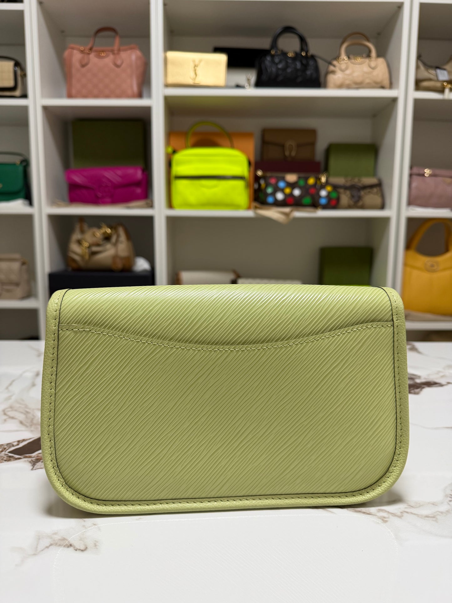 Louis Vuitton borsa buci a spalla in pelle Epi verde