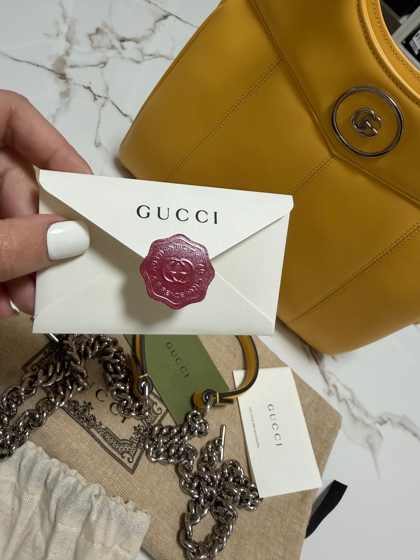 GUCCI borsa petite gg piccola a spalla in pelle giallo