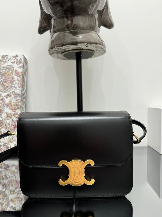 TEEN TRIOMPHE BAG IN BLACK POLISHED CALFSKIN