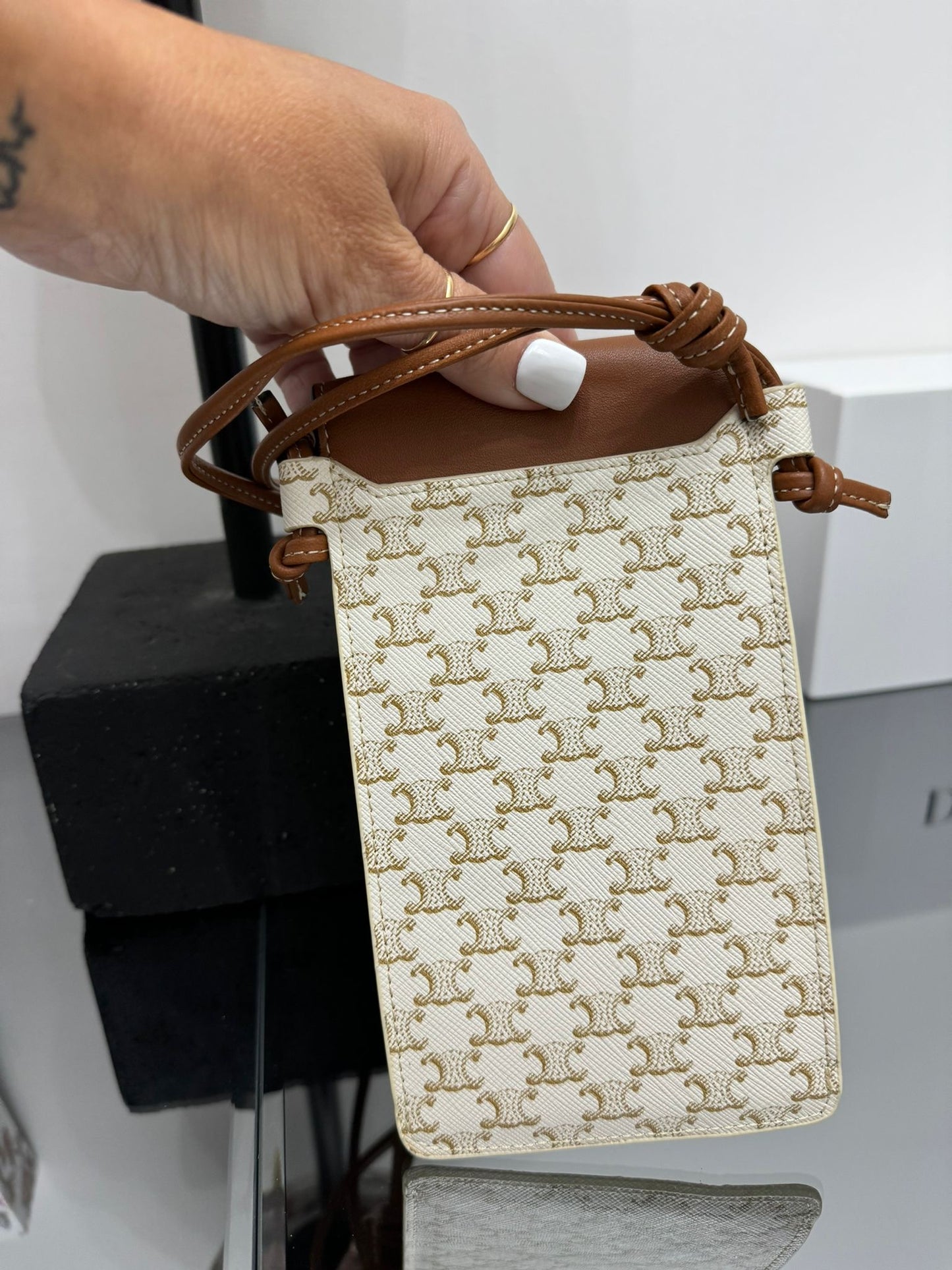 PHONE POUCH WITH FLAP IN TRIOMPHE CANVAS AND LAMBSKIN