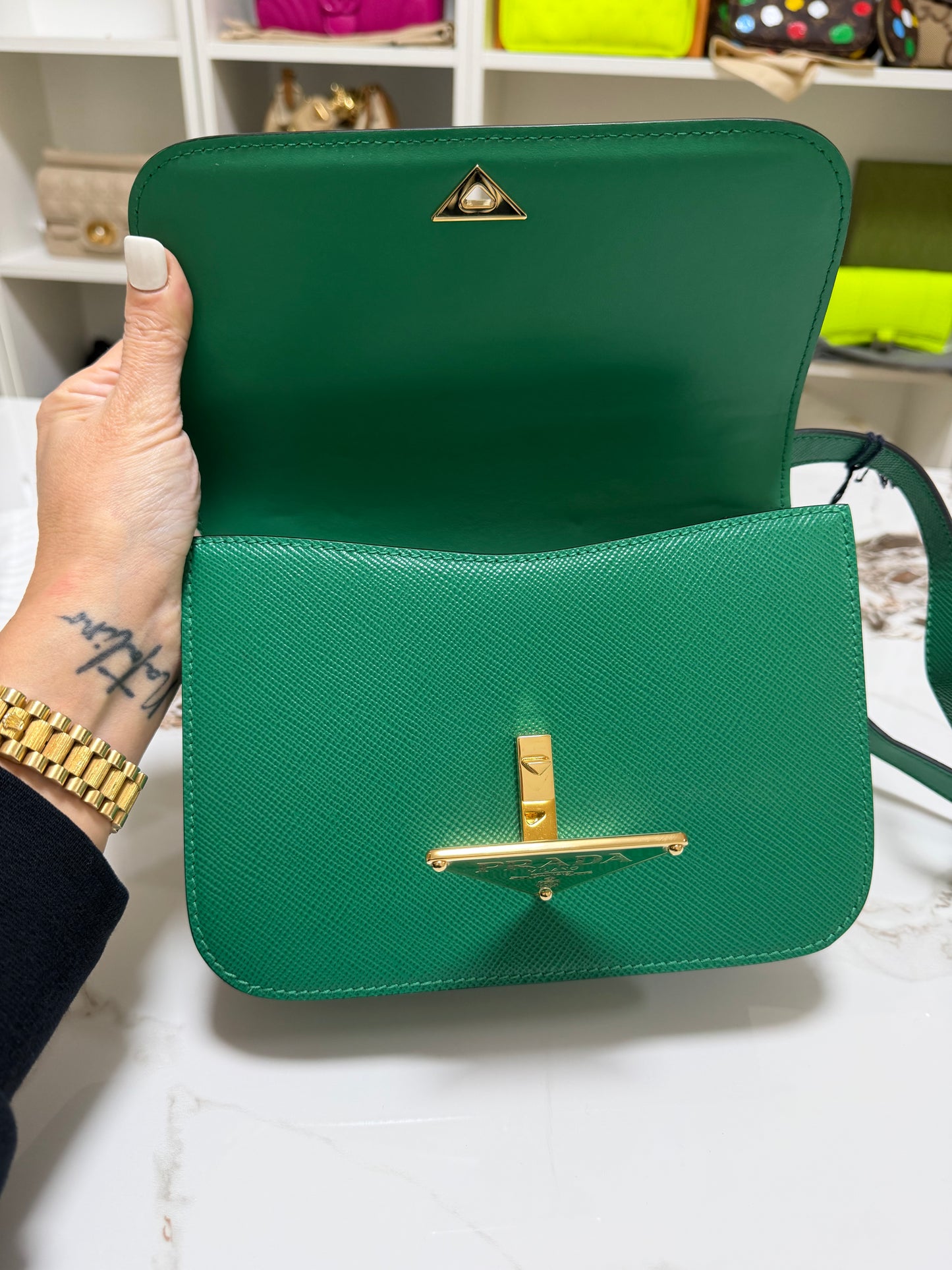 PRADA Borsa a spalla in Saffiano con pattina