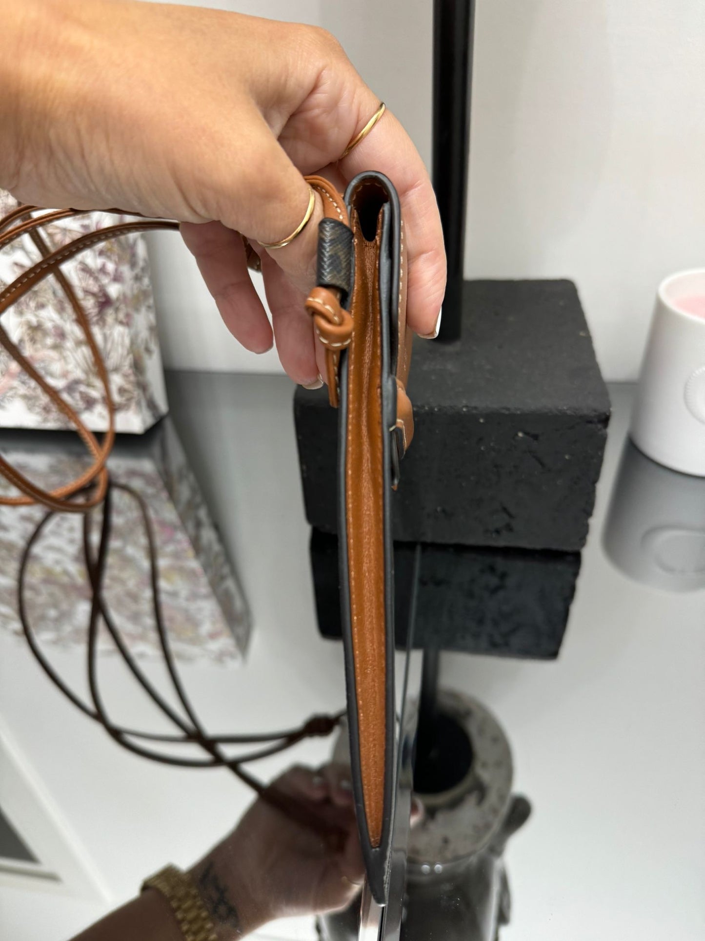 PHONE POUCH WITH FLAP IN TRIOMPHE CANVAS AND LAMBSKIN
