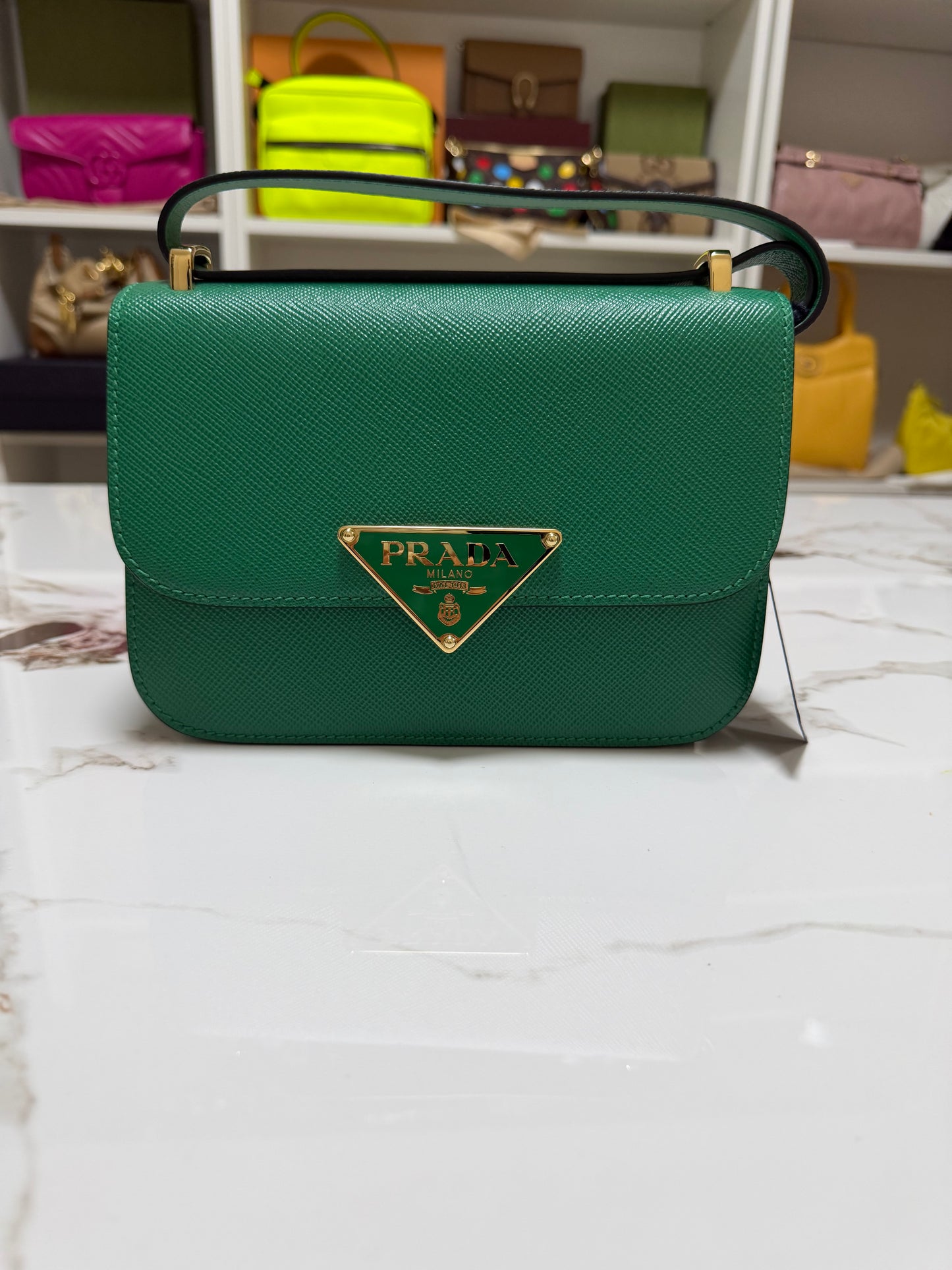 PRADA Borsa a spalla in Saffiano con pattina