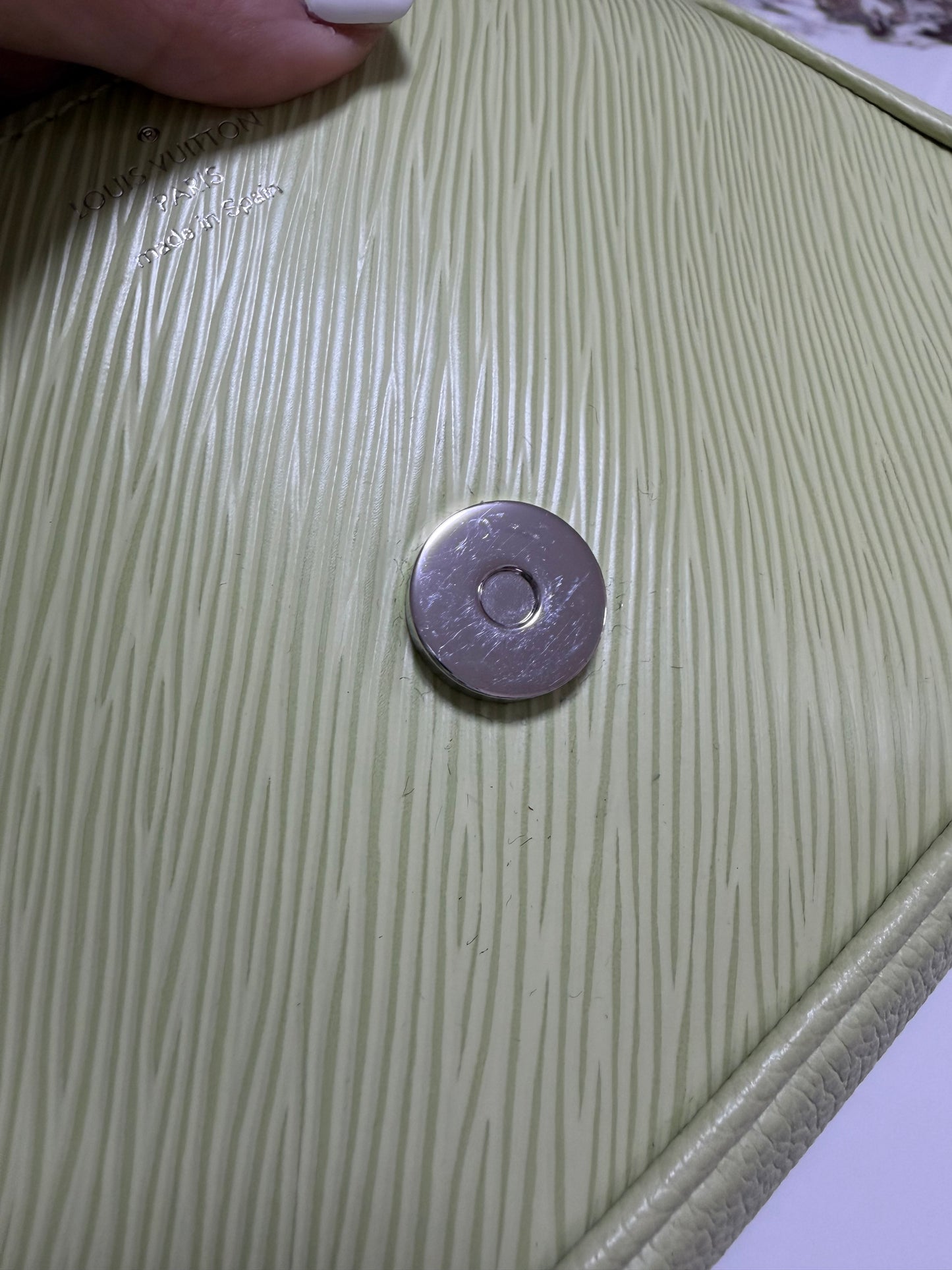 Louis Vuitton borsa buci a spalla in pelle Epi verde