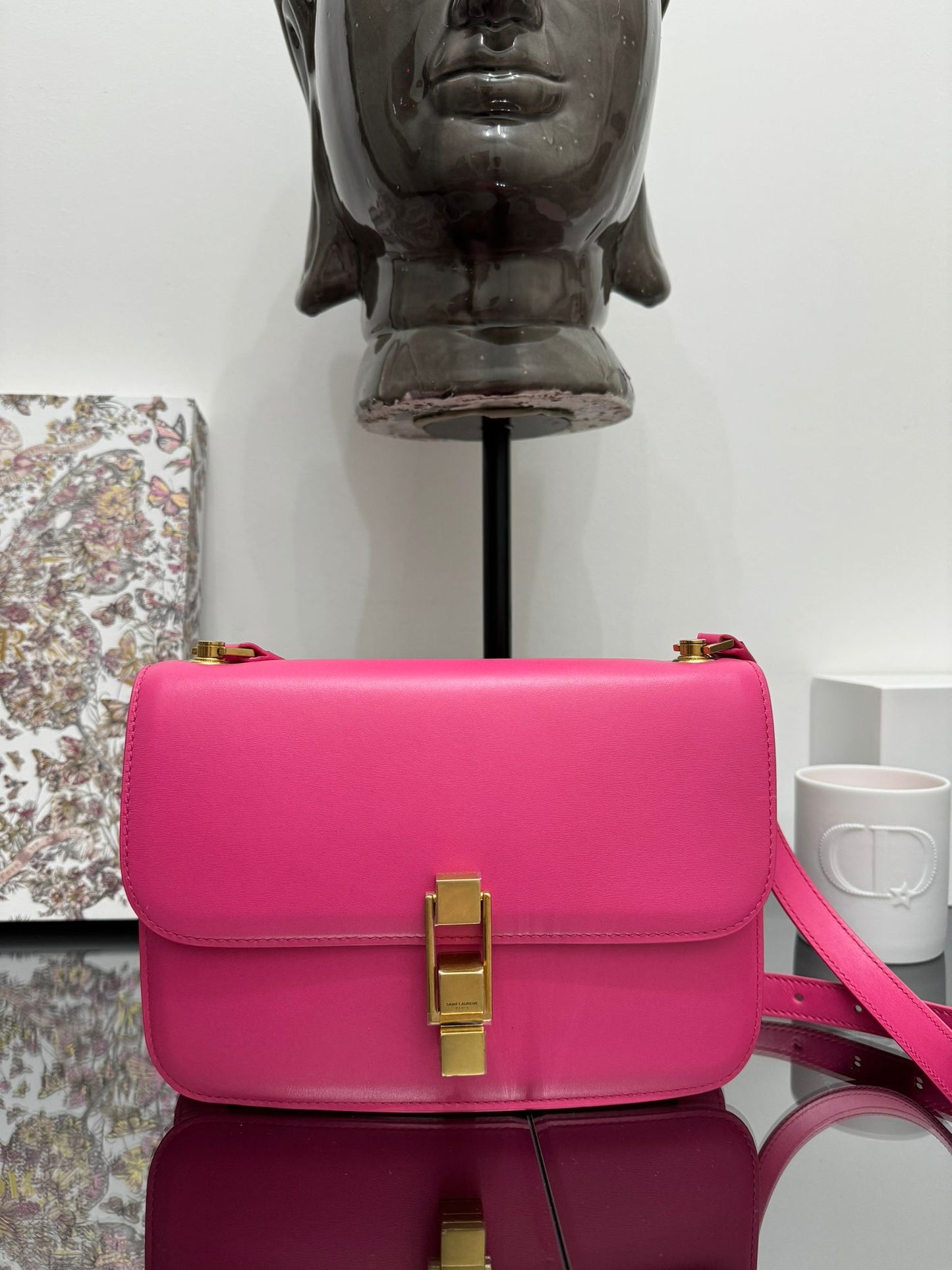 Carré leather shoulder bag fuchsia