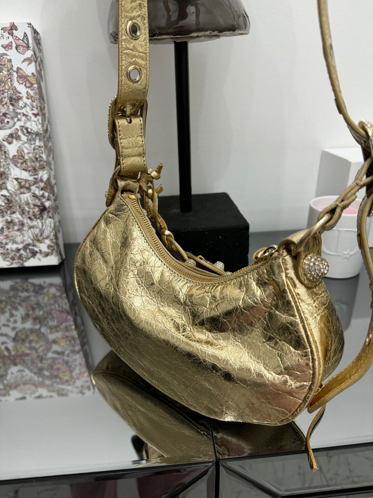 Le Cagole XS shoulder bag in gold nappa