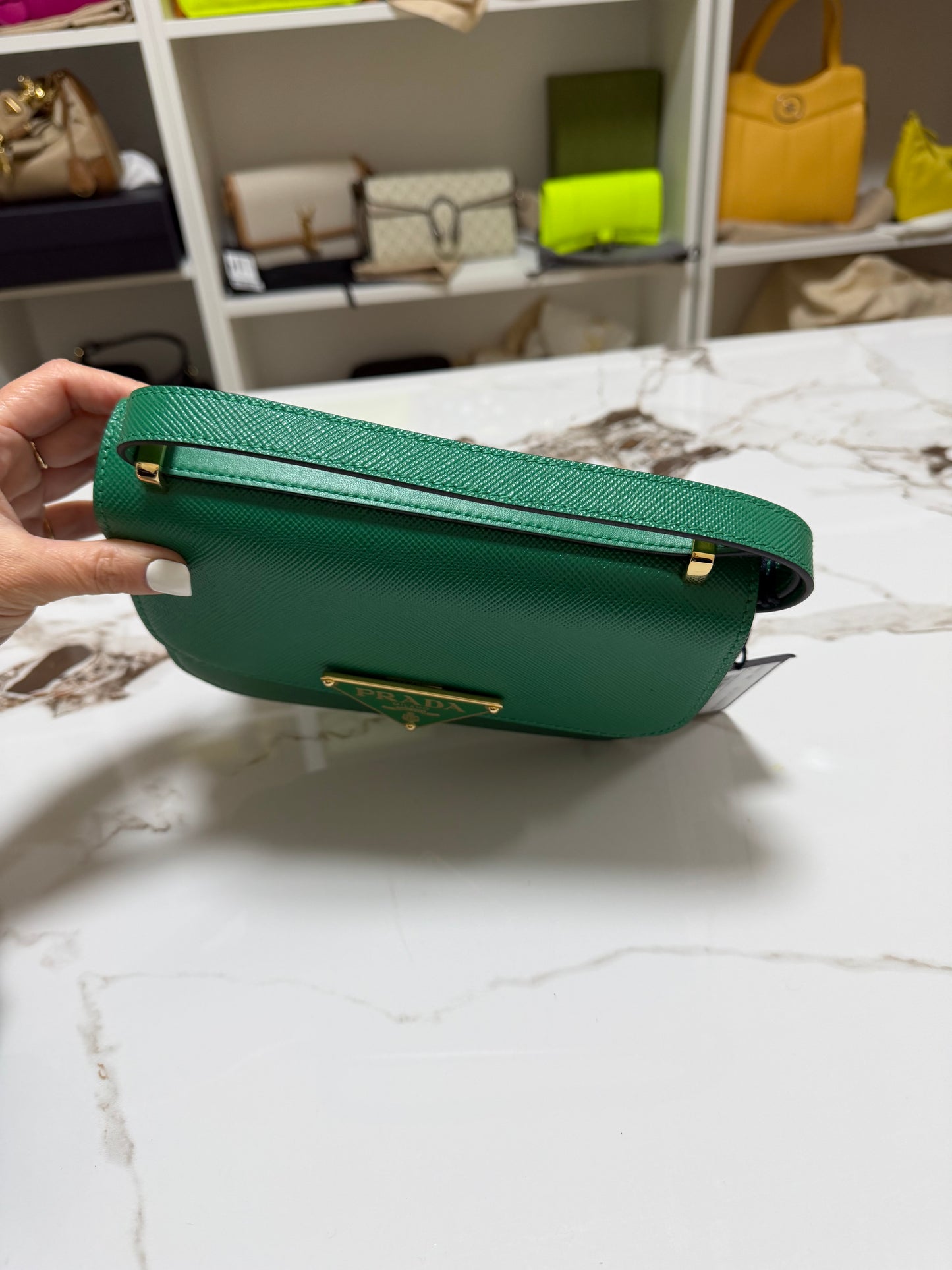 PRADA Borsa a spalla in Saffiano con pattina