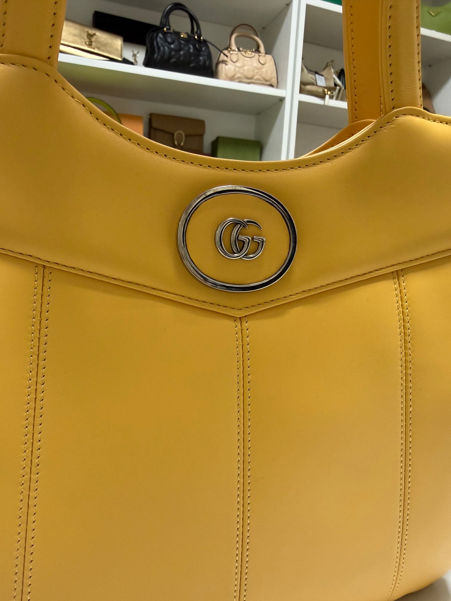 GUCCI borsa petite gg piccola a spalla in pelle giallo
