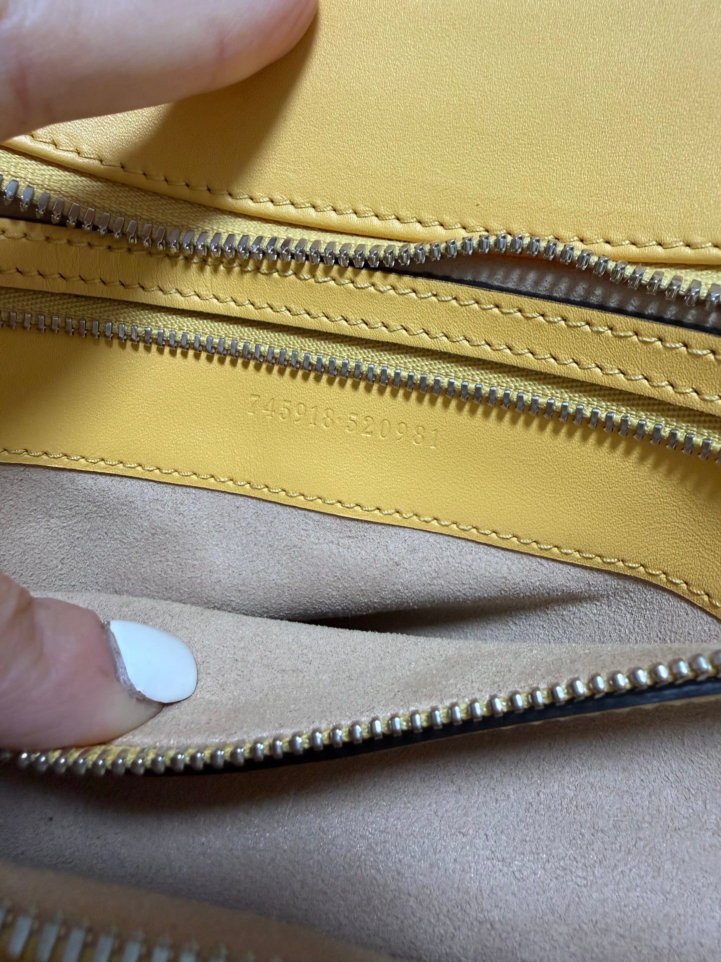 GUCCI borsa petite gg piccola a spalla in pelle giallo