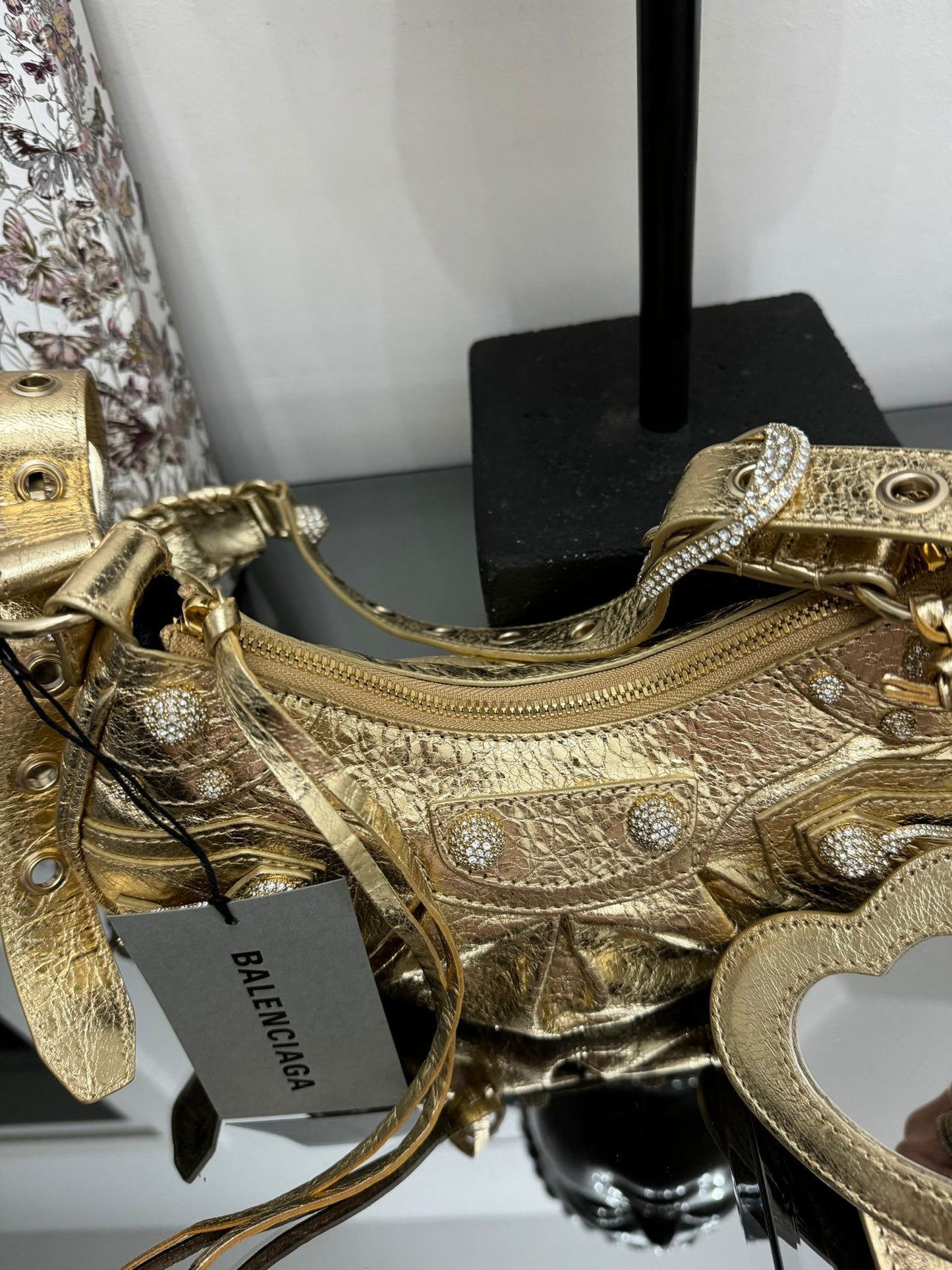 Le Cagole XS shoulder bag in gold nappa