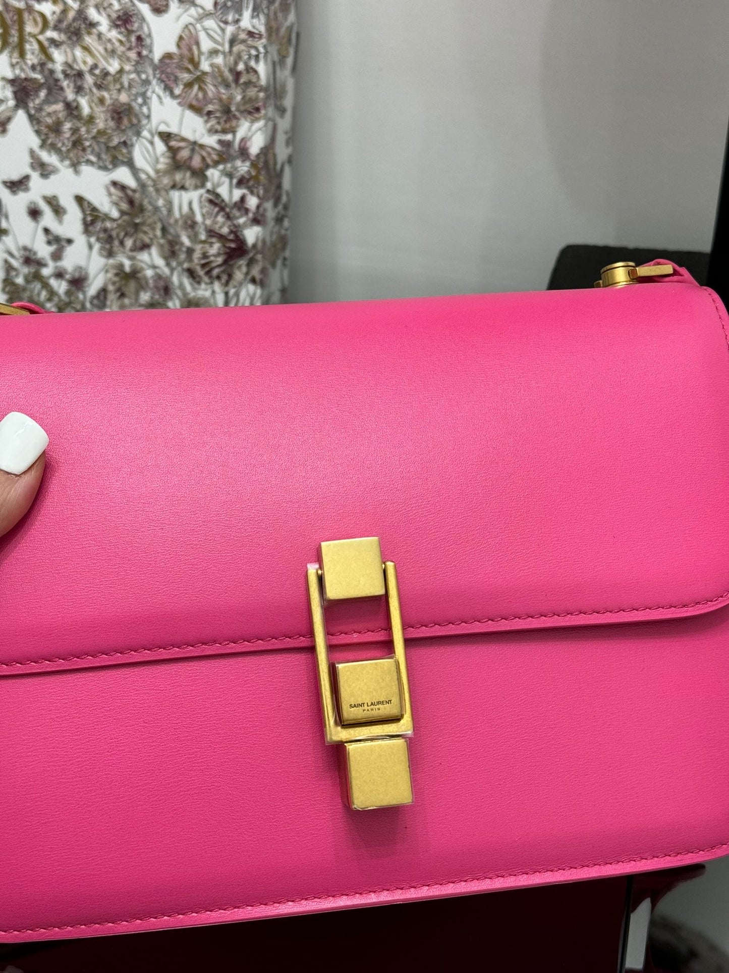 Carré leather shoulder bag fuchsia